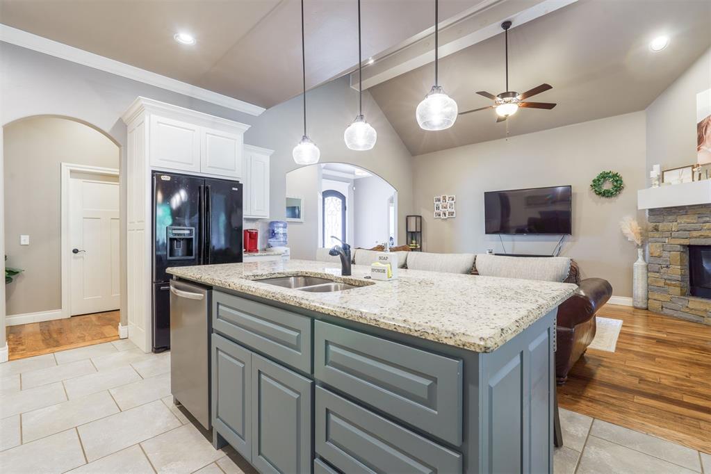 4632 Spectacular Bid Avenue