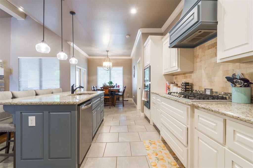 4632 Spectacular Bid Avenue