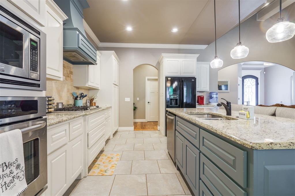 4632 Spectacular Bid Avenue