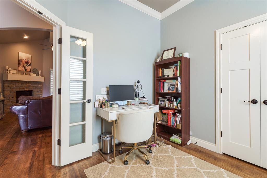 4632 Spectacular Bid Avenue