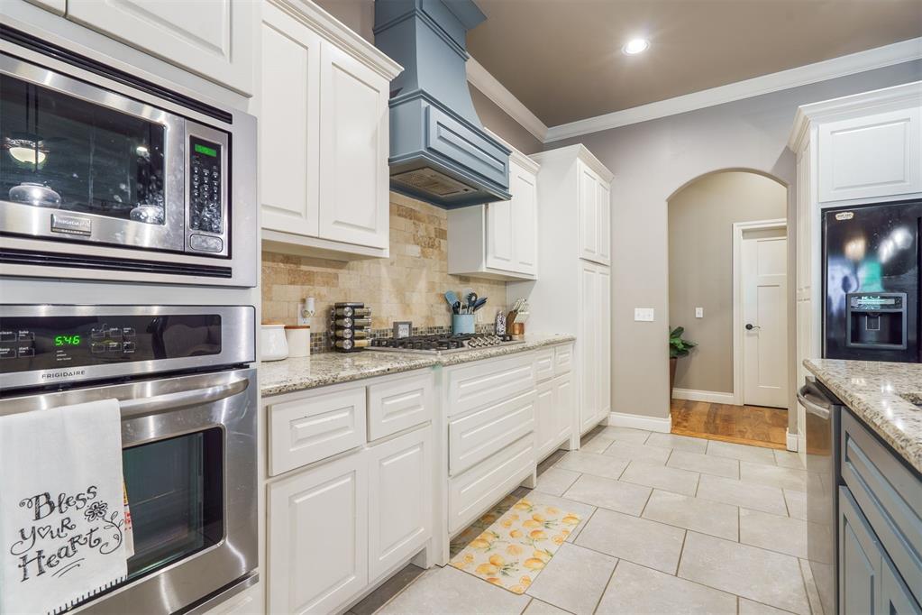 4632 Spectacular Bid Avenue