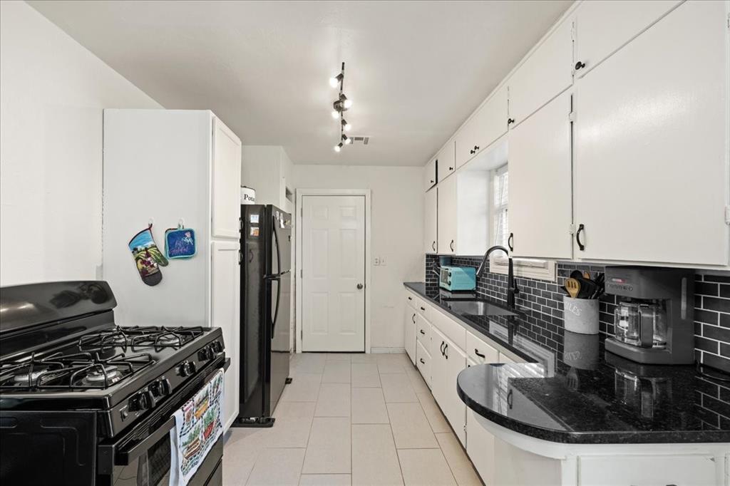 7011 NW 45th Street