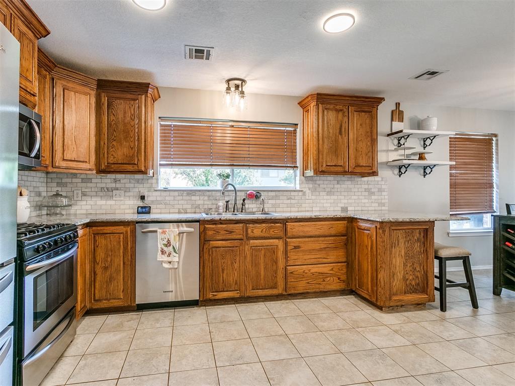 17620 Wain Bridge Avenue