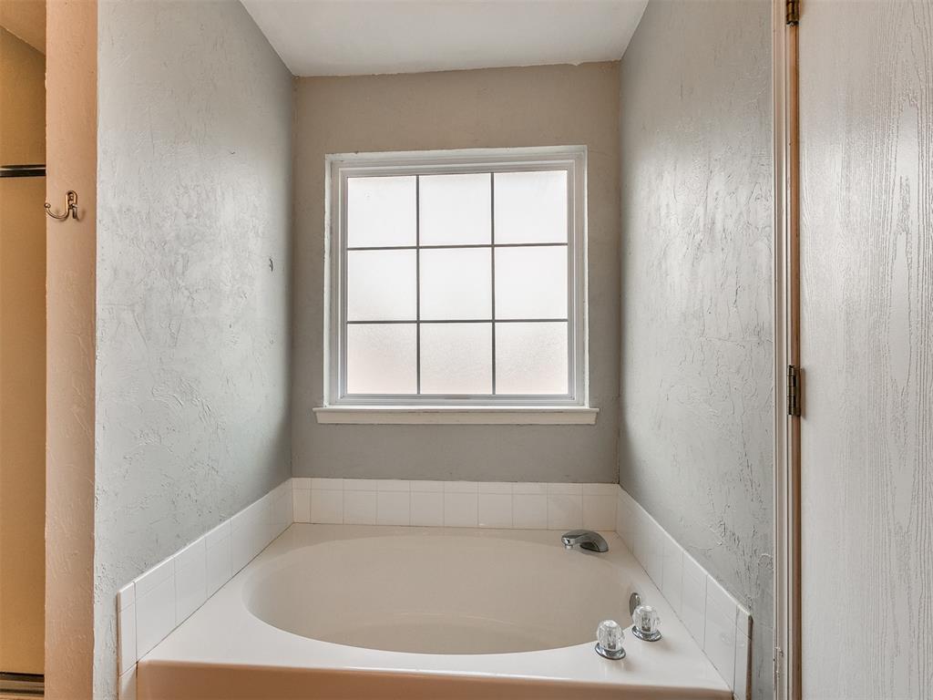 17620 Wain Bridge Avenue