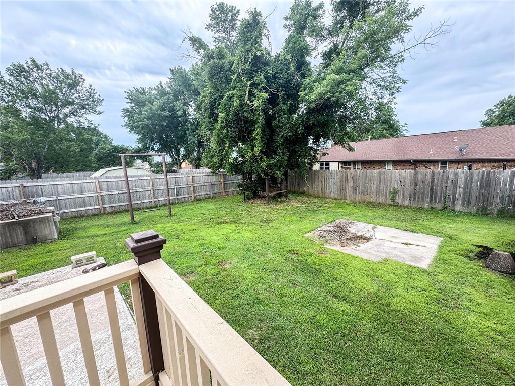 827 Crestview Drive