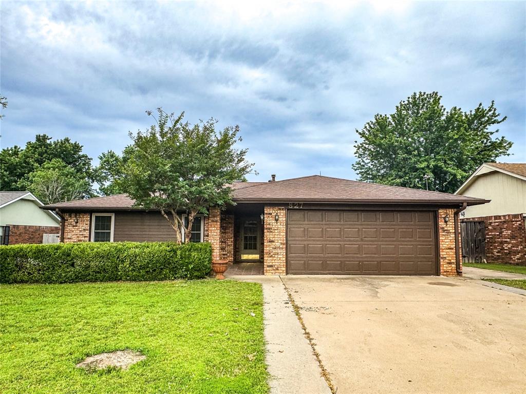827 Crestview Drive