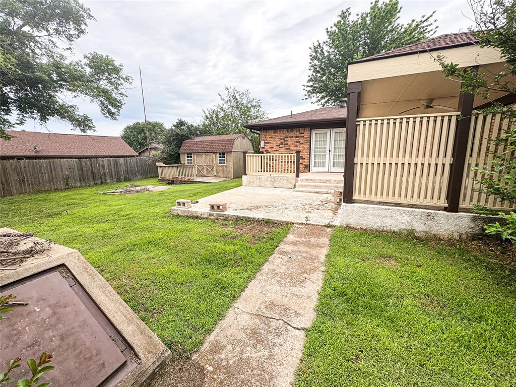 827 Crestview Drive