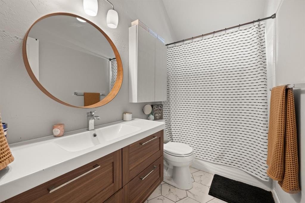 15913 Sheffield Boulevard