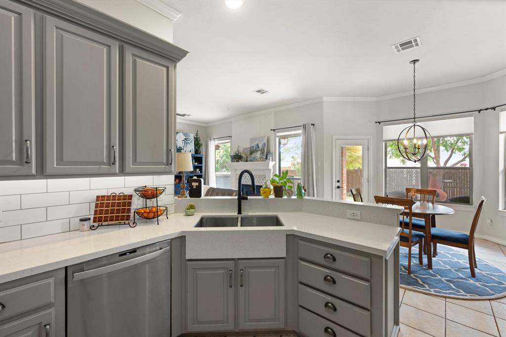 15913 Sheffield Boulevard