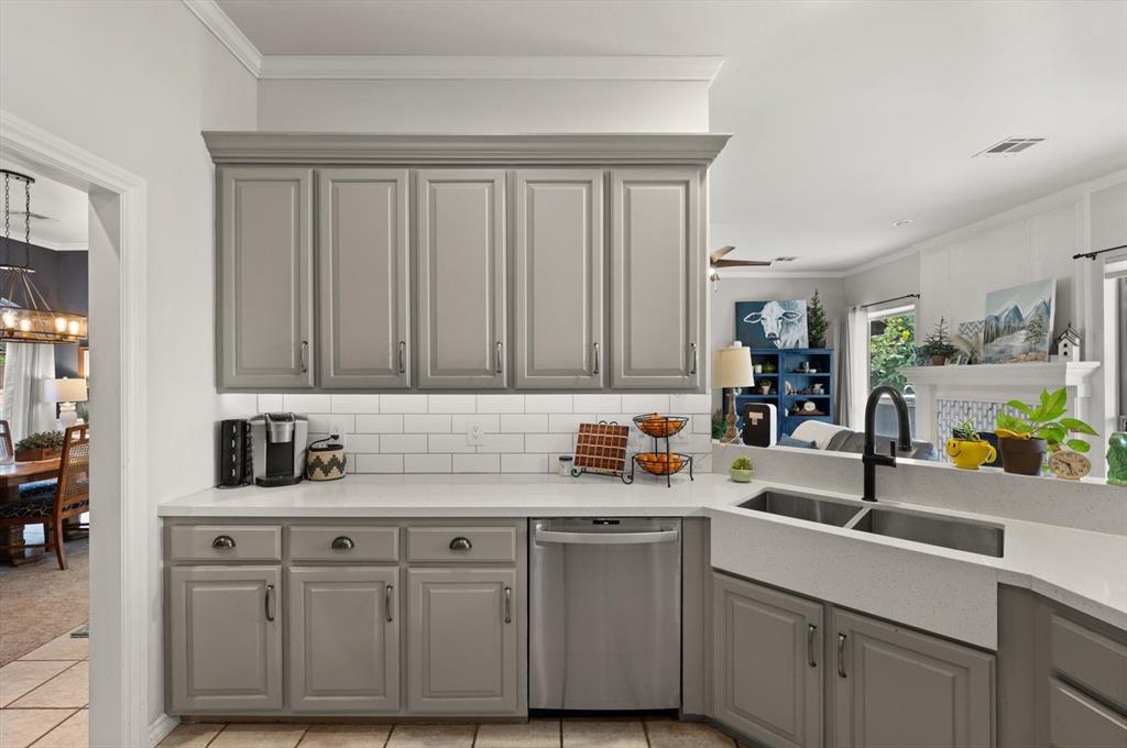 15913 Sheffield Boulevard