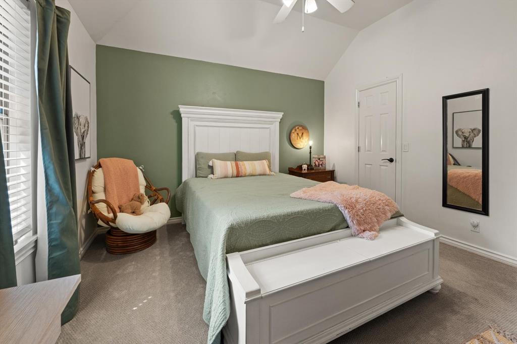 15913 Sheffield Boulevard