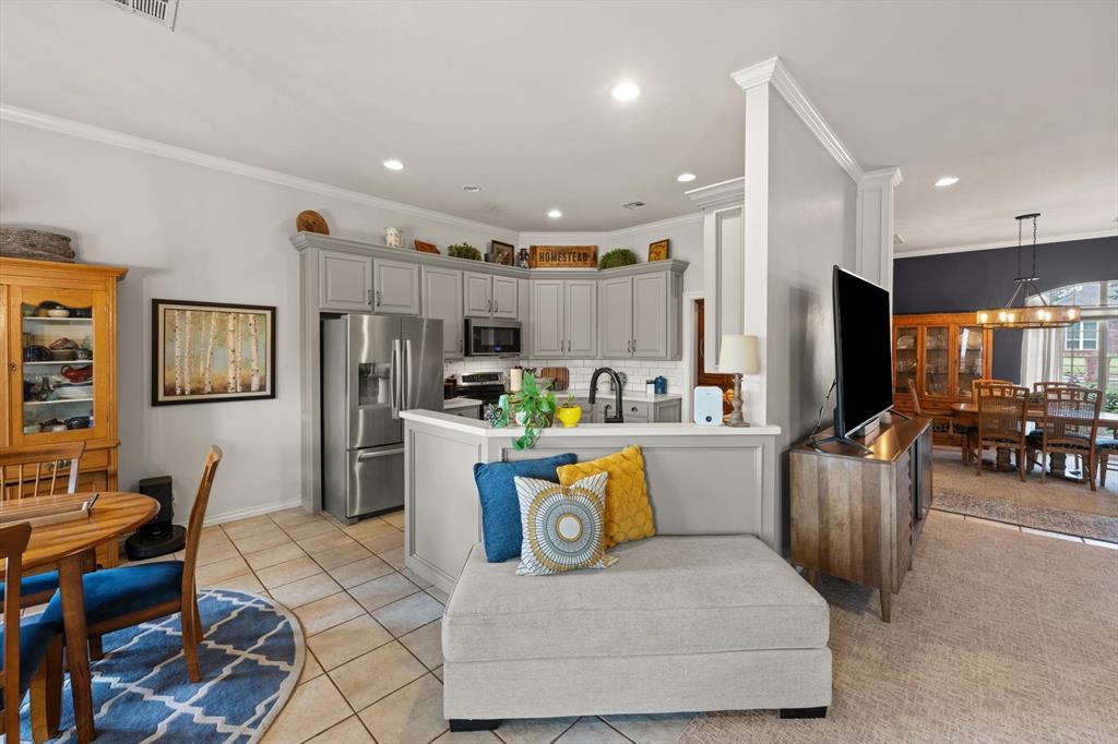 15913 Sheffield Boulevard