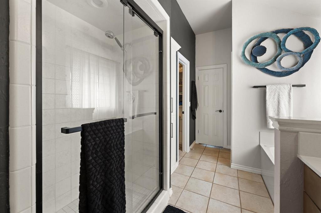 15913 Sheffield Boulevard