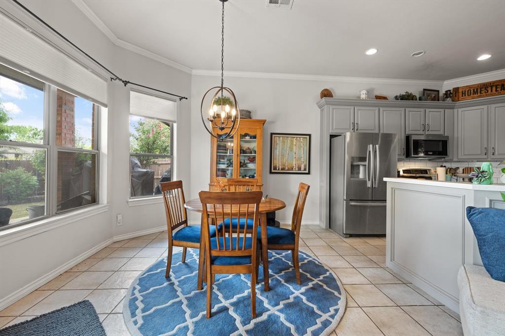 15913 Sheffield Boulevard