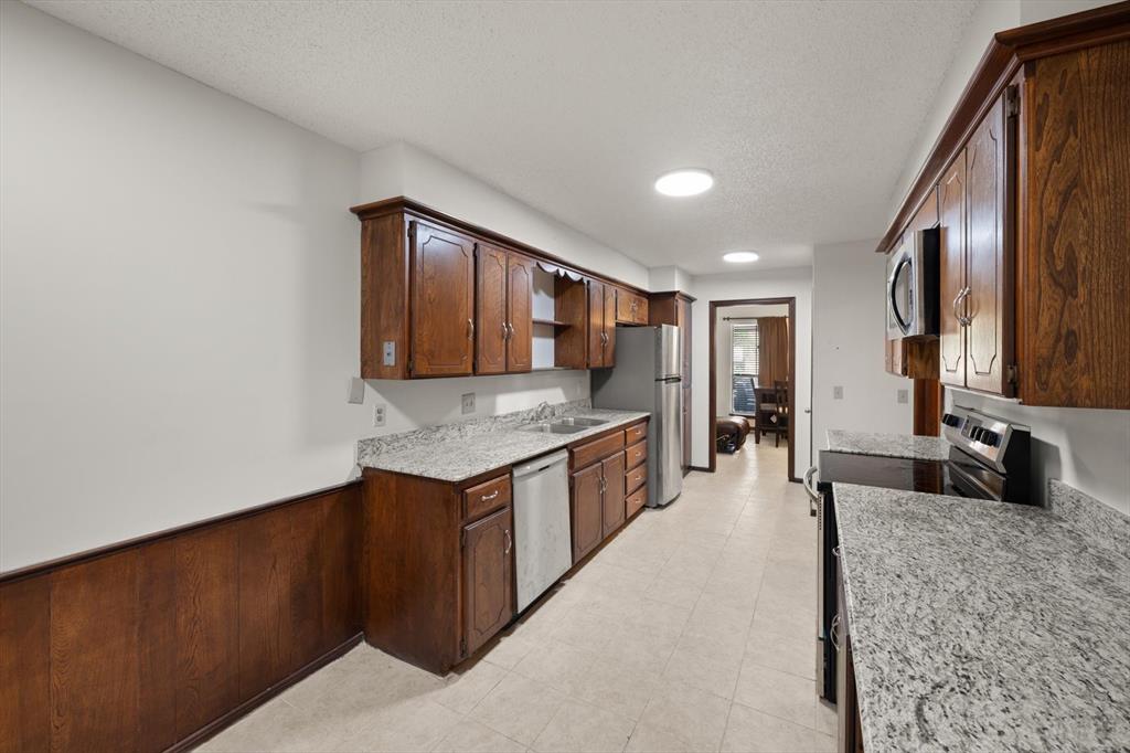 2104 NW 118th Terrace