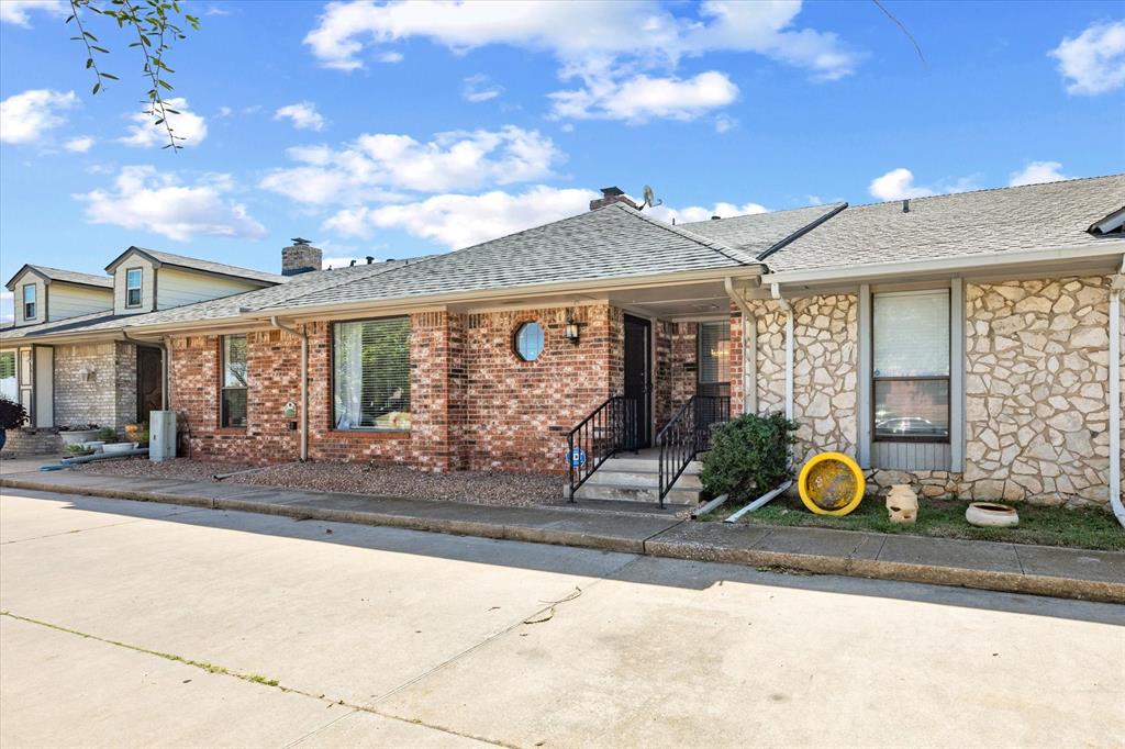 2104 NW 118th Terrace
