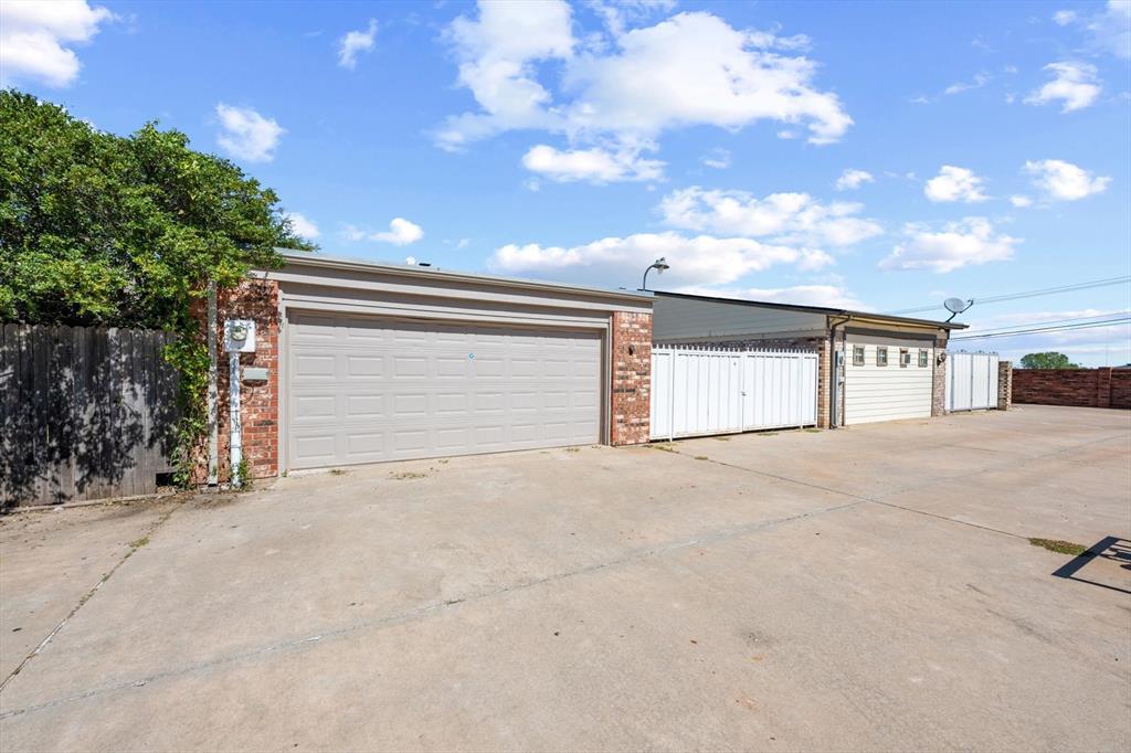 2104 NW 118th Terrace