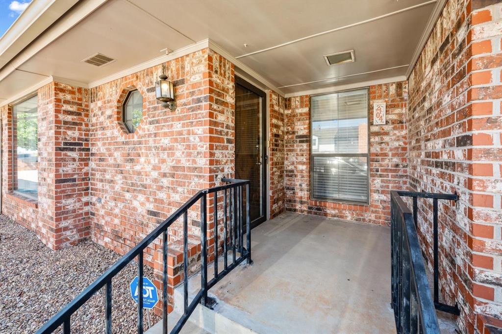 2104 NW 118th Terrace