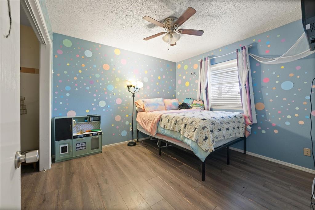 1522 Farmington Street