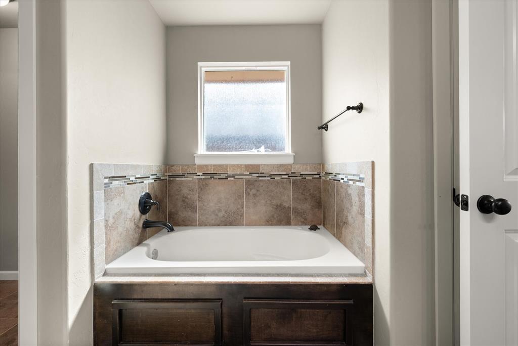 4005 Wind Haven Drive