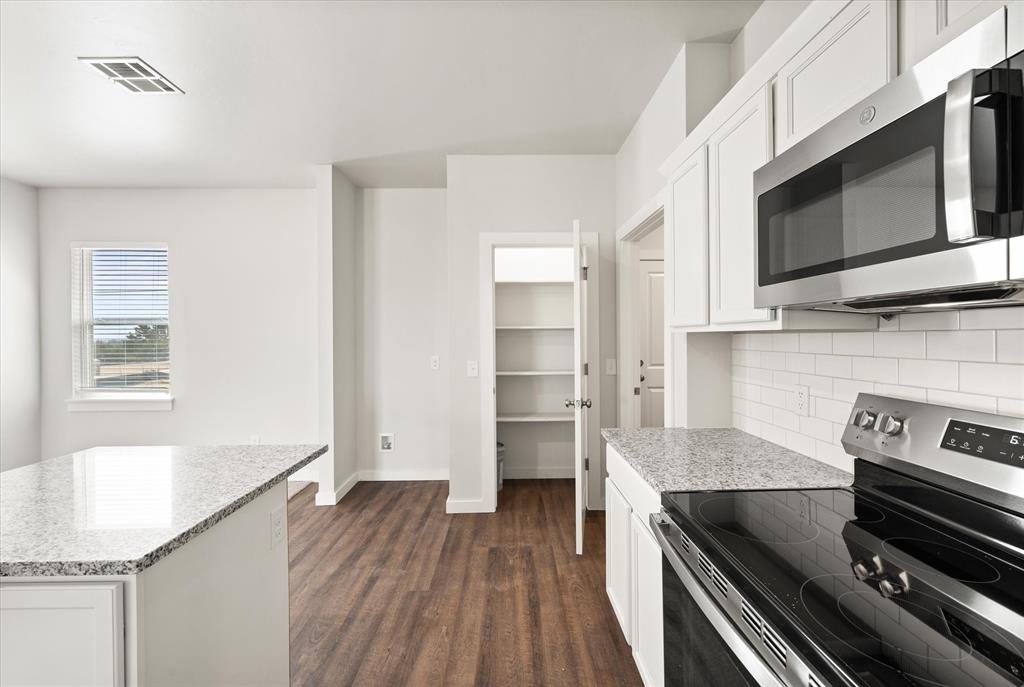 5200 Grassland Drive