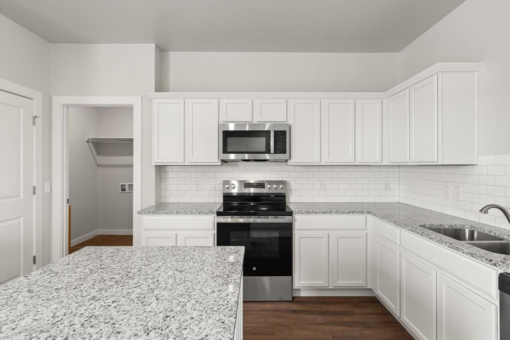 5200 Grassland Drive