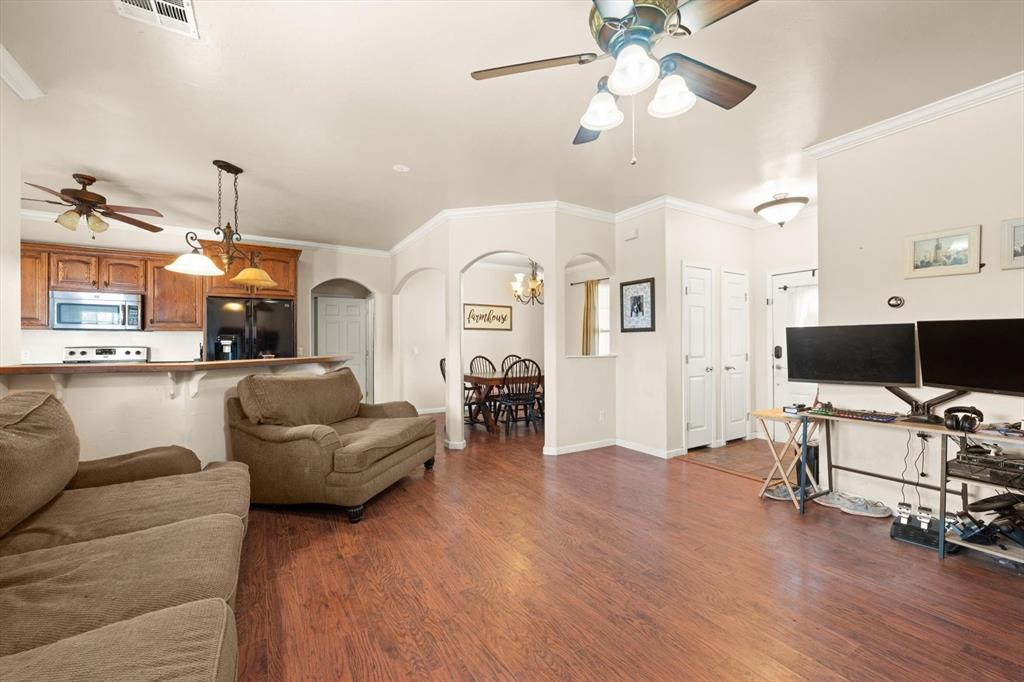 4834 Big Horn Cove