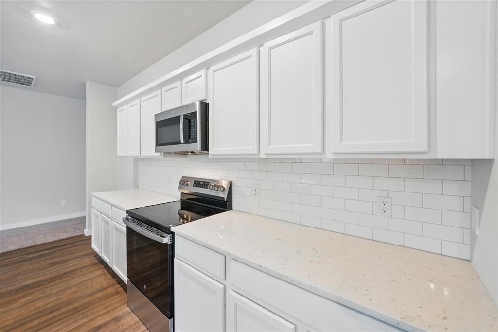 4401 Meadowlark Turn