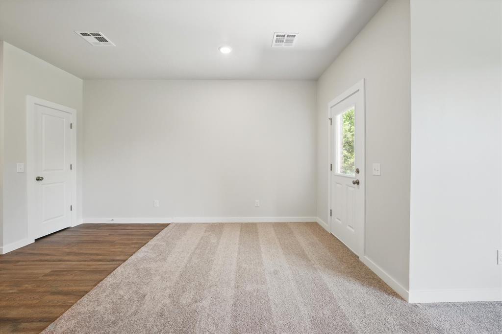 4401 Meadowlark Turn