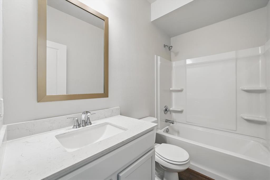 4401 Meadowlark Turn