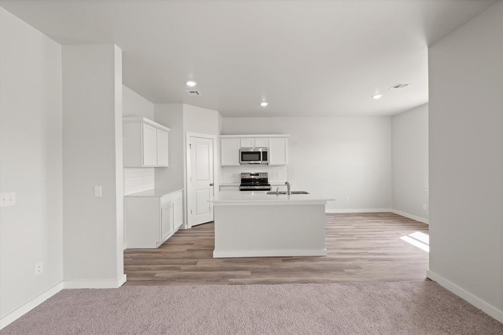 5201 Grassland Drive