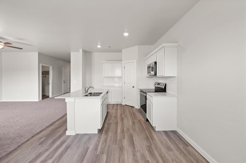 5201 Grassland Drive