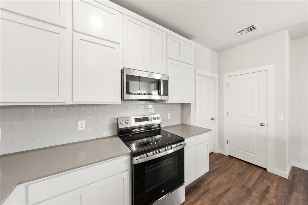 5344 Littlefoot Lane