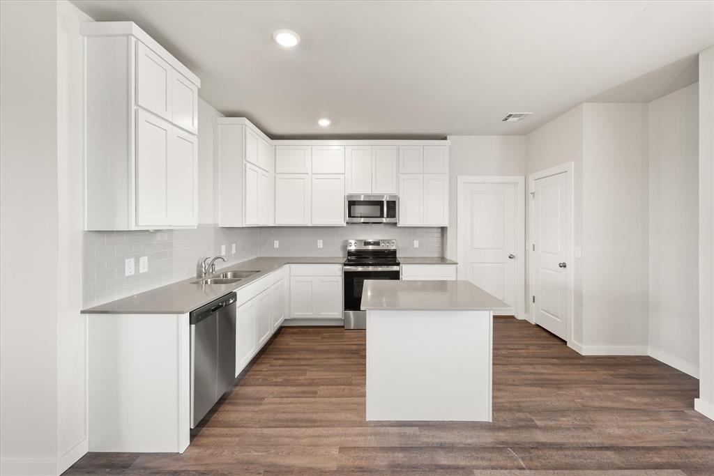 5344 Littlefoot Lane