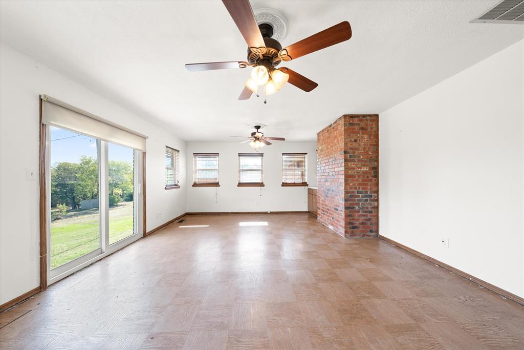 400 Longview SW Drive