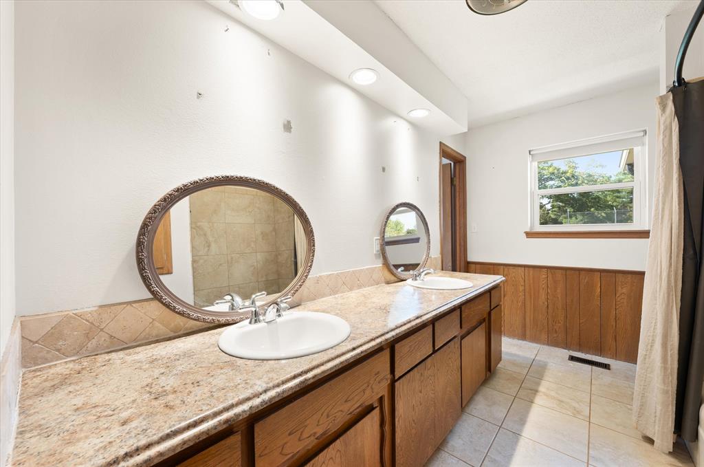 400 Longview SW Drive