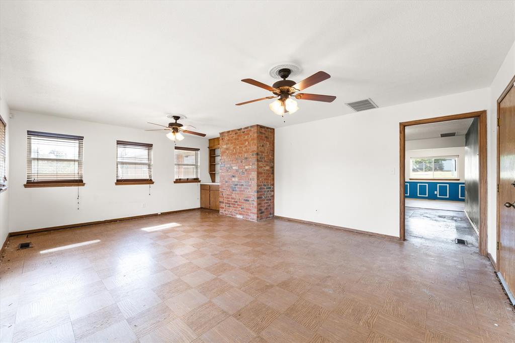 400 Longview SW Drive