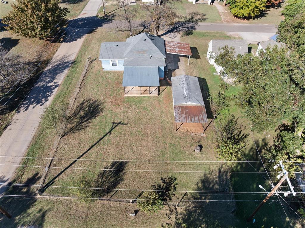 1423 W Logan Avenue