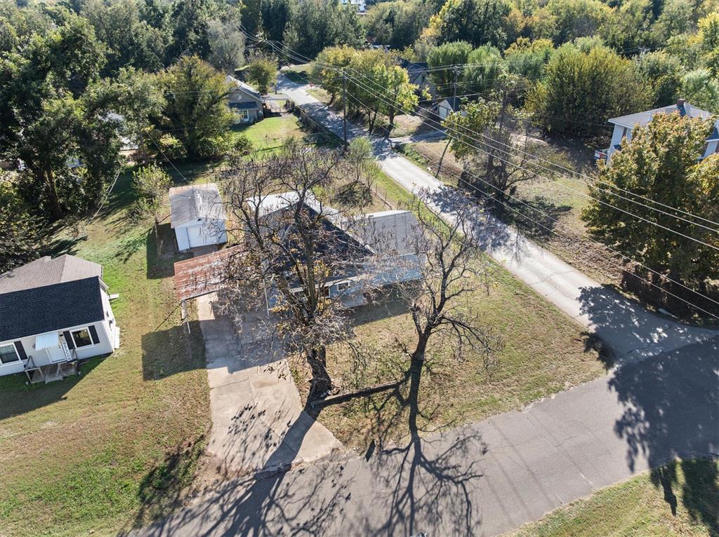1423 W Logan Avenue