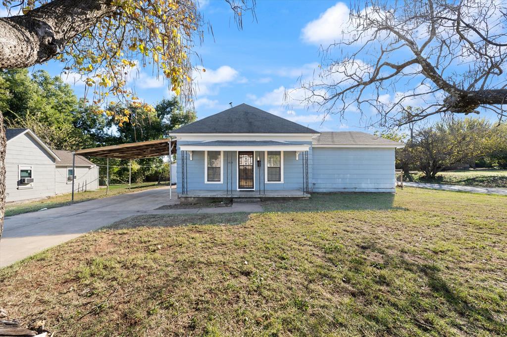 1423 W Logan Avenue