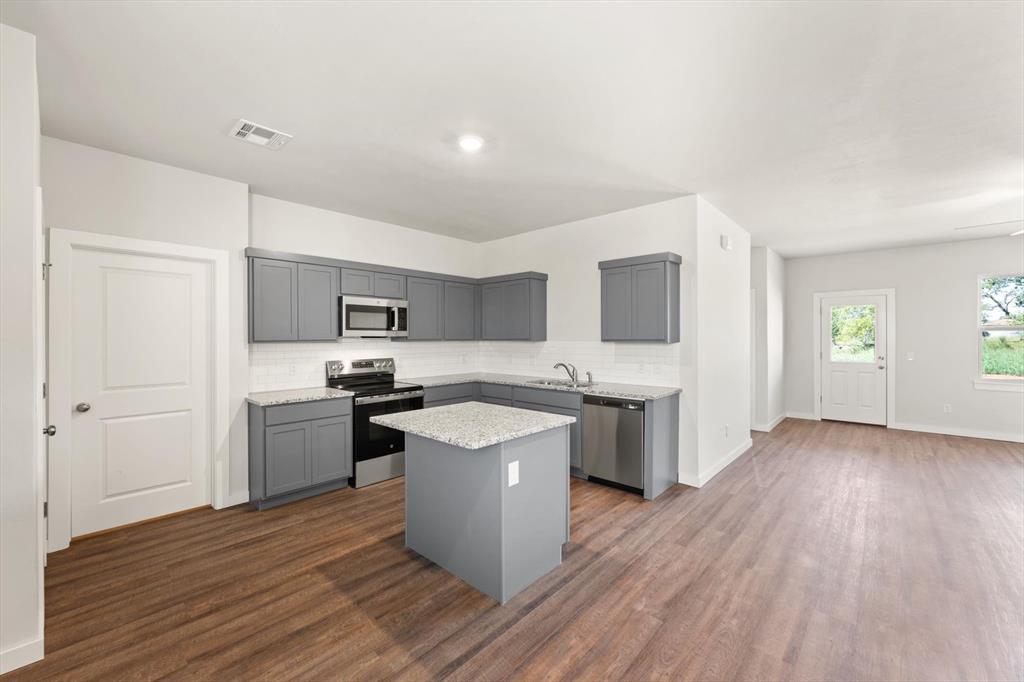 5324 Littlefoot Lane