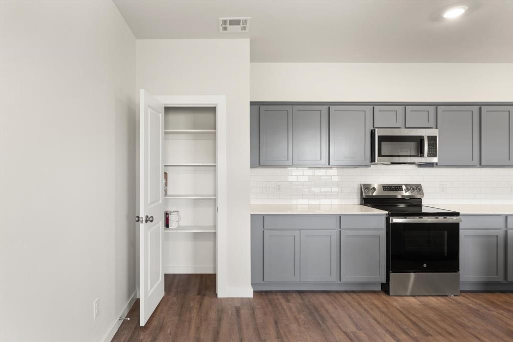 5365 Littlefoot Lane