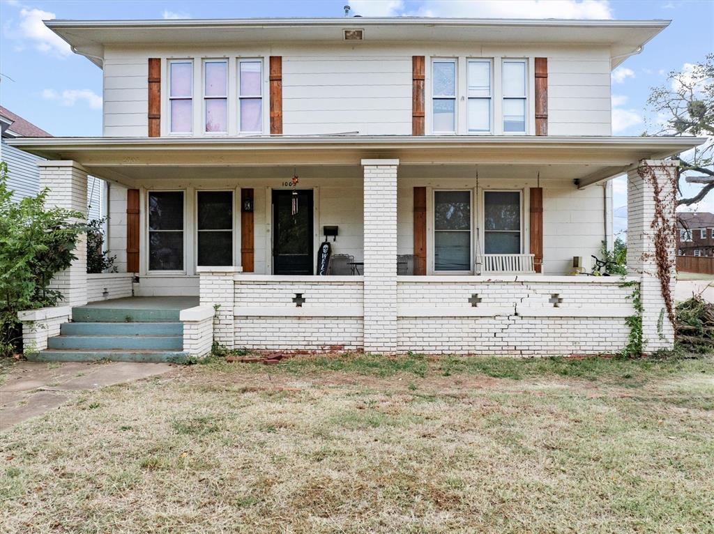 1005 E Noble Avenue