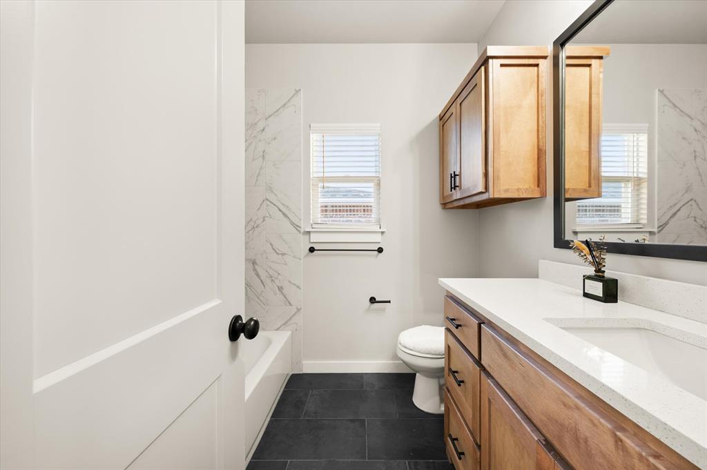 9209 SW 44th Terrace