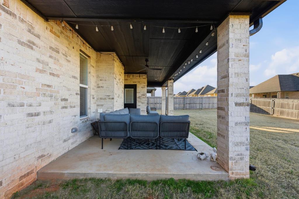 9209 SW 44th Terrace