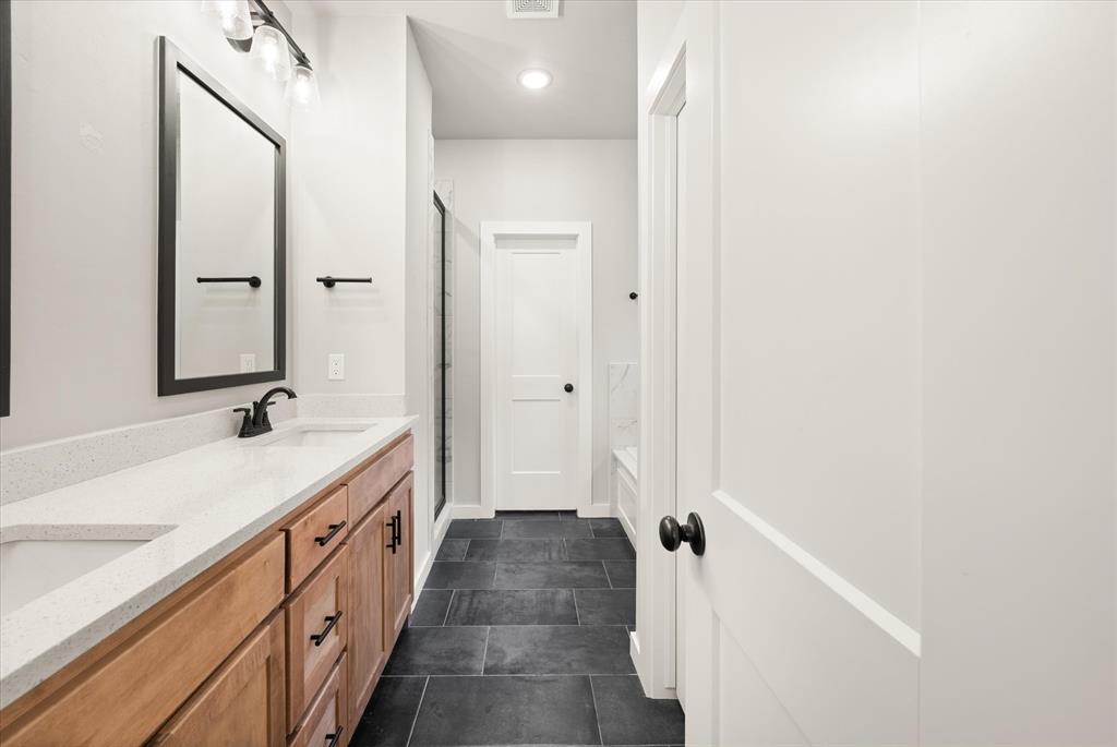 9209 SW 44th Terrace