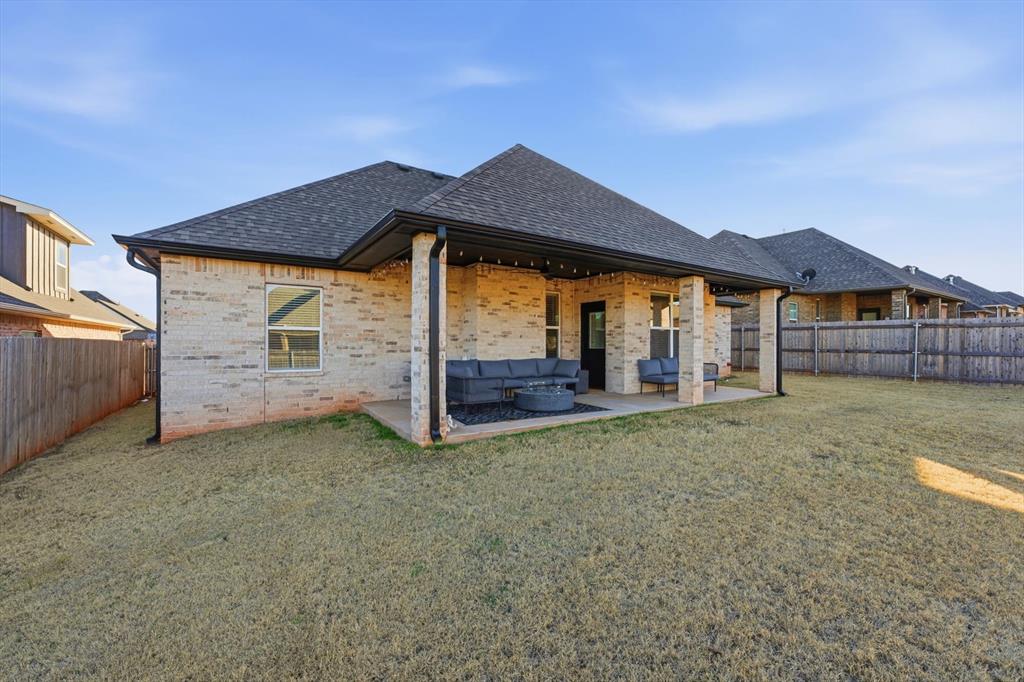 9209 SW 44th Terrace