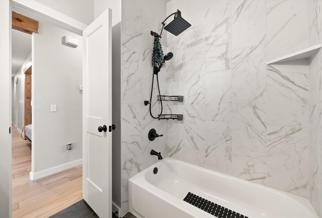 9209 SW 44th Terrace