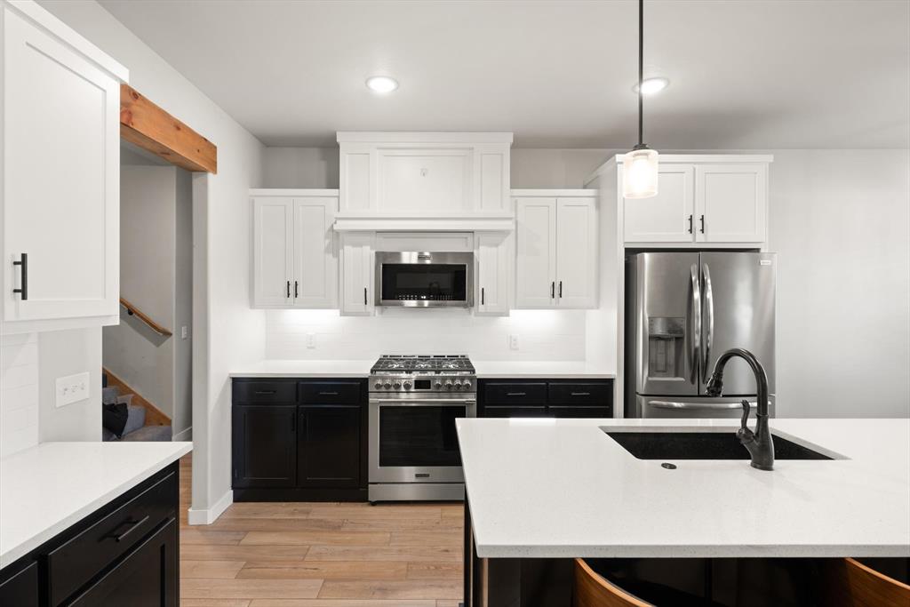 9209 SW 44th Terrace