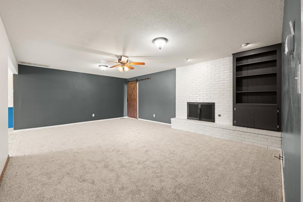 400 Longview SW Drive